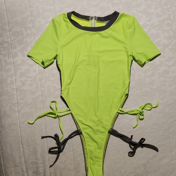 Brand New Swimsuit, Never worn - Picture 3 of 4